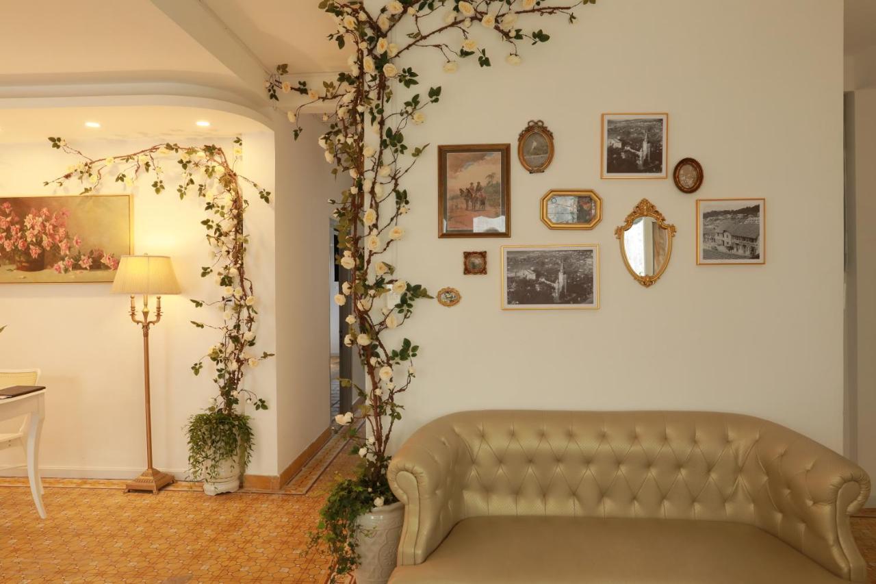La Vie En Rose 2 Hotel Dalat Bagian luar foto